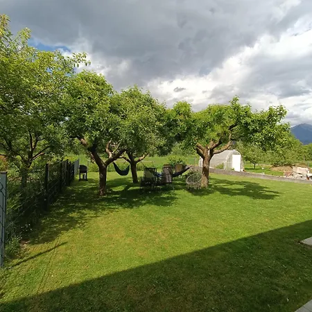 Apartma Z Lepo Teraso Za 3+1 Osebe Apartman